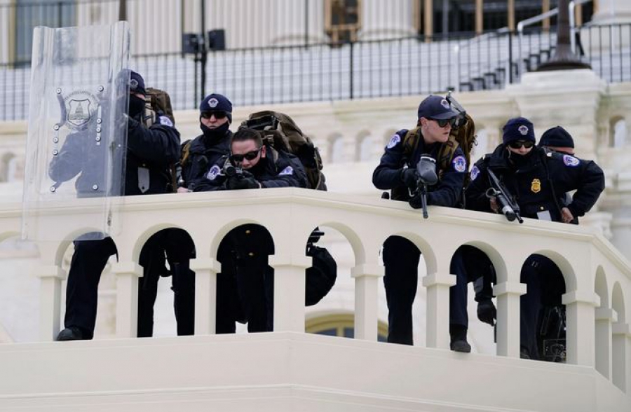 Σε κατάσταση εκτάκτου ανάγκης η Ουάσιγκτον μετά τα επεισόδια στο Καπιτώλιο
