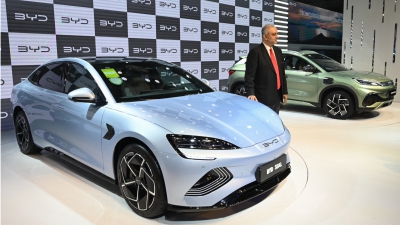 Η BYD απλώνει πλοκάμια… πωλήσεων στο εξωτερικό (Bloomberg)