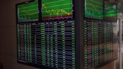 ΧΑ: Ισχυρή άνοδος 1,36% στις 2.384 μονάδες - Metlen 41,42e (+1,82%), ΔΕΗ 22,16 (+2,4%), ΕΛΠΕ 10,29 (+1,08%)