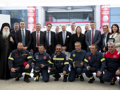 Δωρεά 7 πυροσβεστικών οχημάτων στους Δήμους Λουτρακίου-Περαχώρας-Αγίων Θεοδώρων & Κορινθίων από το Βαρδινογιάννειο Ίδρυμα και τη Motor Oil
