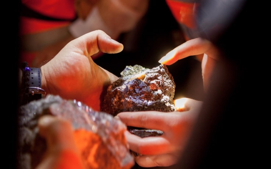 Η Ελλάδα ως πυλώνας σταθερότητας και ανάπτυξης μέσω των κρίσιμων πρώτων υλών