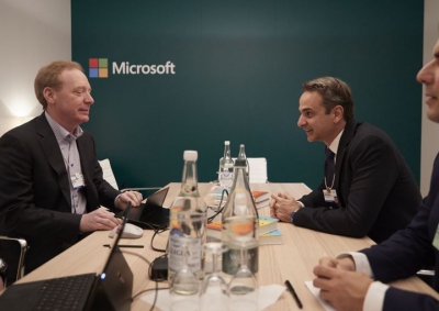Η πιθανότητα να γίνει στην Ελλάδα το επόμενο Data Center της Microsoft με πράσινη ενέργεια συζήτησαν Μητσοτάκης - Brad Smith