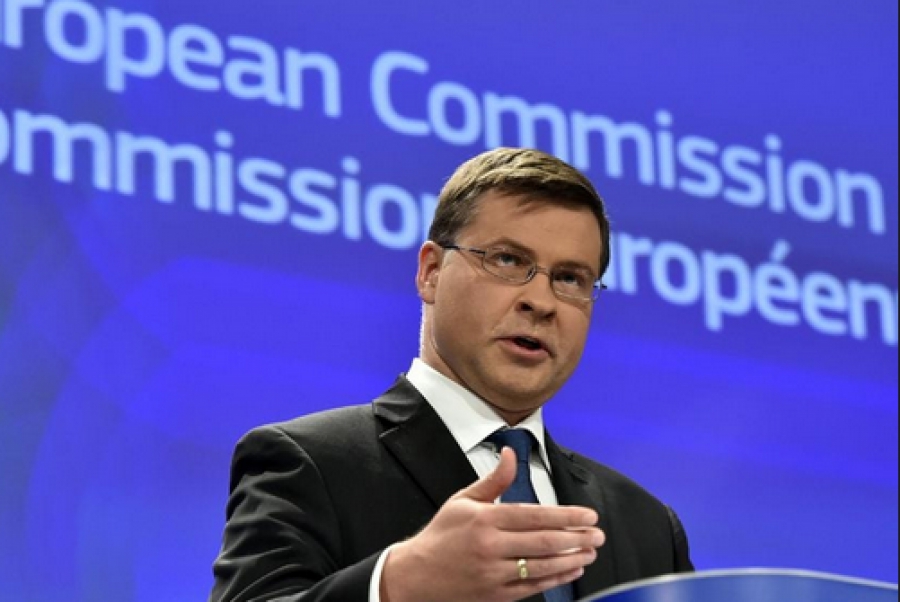 Ντομπρόβσκις: Χαμηλότερη φορολόγηση της ηλεκτρικής ενέργειας – Δεν τίθεται θέμα ενεργοποίησης ρήτρας διαφυγής Ντομπρόβσκις: Χαμηλότερη φορολόγηση της ηλεκτρικής ενέργειας – Δεν τίθεται θέμα ενεργοποίησης ρήτρας διαφυγής