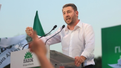 Ανδρουλάκης: Δωρεάν ΜΜΜ, τετραήμερη εργασία και κοινωνικές κατοικίες - Το σχέδιο για τη νέα γενιά