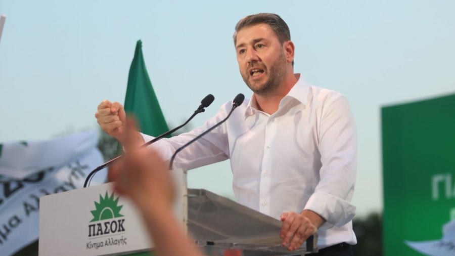 Ανδρουλάκης: Δωρεάν ΜΜΜ, τετραήμερη εργασία και κοινωνικές κατοικίες - Το σχέδιο για τη νέα γενιά
