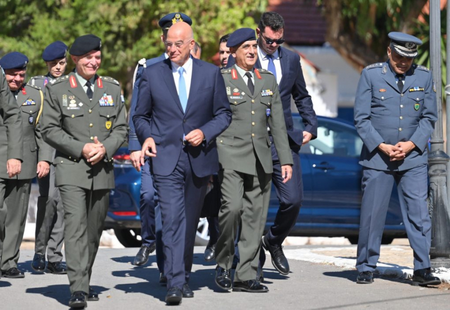 Δένδιας: Μισθολογικές αυξήσεις στον Στρατό και αλλαγές στην θητεία - Όλοι στον Στρατό Ξηράς