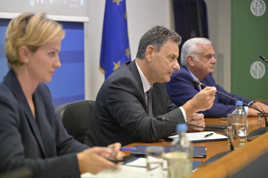 Ποιό είναι το νέο Ενιαίο τιμολόγιο από 1/1/2024 - Διαγωνισμός για μονάδες ΑΠΕ με μπαταρίες