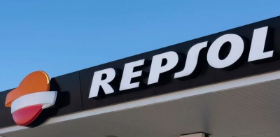 Repsol: Σε συζητήσεις για την πώληση του 25% της μονάδας πετρελαίου και φυσικού αερίου στην EIG