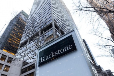 Blackstone: Ετοιμάζει να «ρίξει» 500 δισ. δολ. στην Ευρώπη (Bloomberg)