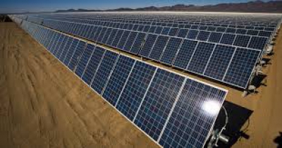 Η Κίνα ρίχνει στην μάχη της ερημοποίησης ηλιακούς συλλέκτες (Reuters)