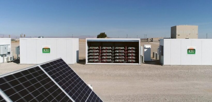 ΥΠΕΝ: Τα Φωτοβολταϊκά γίνονται Μπαταρίες για επιχειρήσεις - Μέχρι 50% η επιδότηση συσσωρευτών