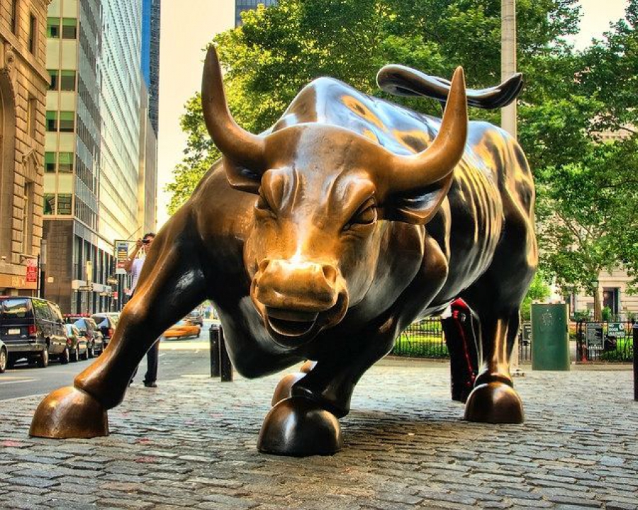 Οι ανακοινώσεις της Moderna απογειώνουν την Wall Street - Στις 2.964 (+3,5%) ο S&P, στις 24.675 (+4,1%) ο DOW