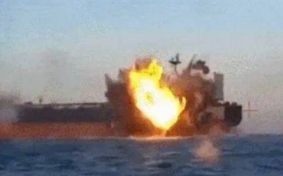 Οι Ουκρανοί πυρπόλησαν το τουρκικό τάνκερ «Nadezhda» με 7 drones στη Σαμψούντα