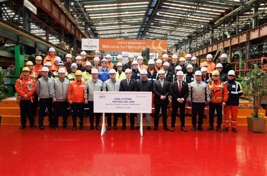 Επέκταση του στόλου του Κατάρ με 8 νέα πλοία μεταφοράς LNG