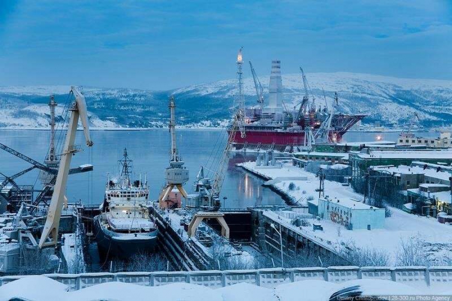 Ρωσία: Ενισχύει τις εισαγωγές καυσίμων μέσω Μουρμάνσκ καθώς βαθαίνει η έλλειψη βενζίνης