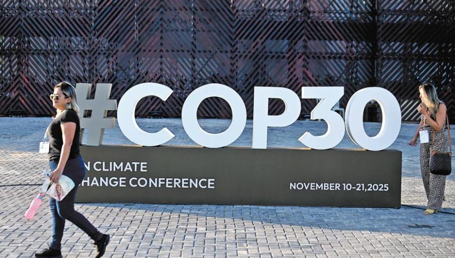 Γιατί η COP30 πιέζει τις αναπτυξιακές τράπεζες για το κλίμα; (Reuters)
