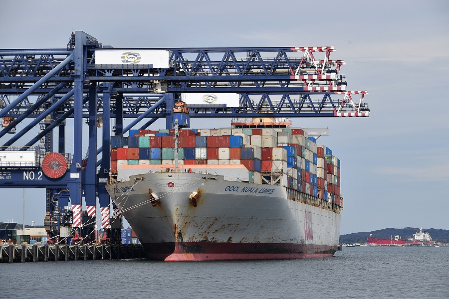 ΠΟΕ: Συρρικνωμένο κατά 7% το παγκόσμιο ΑΕΠ από τον εμπορικό πόλεμο ΗΠΑ-Κίνας