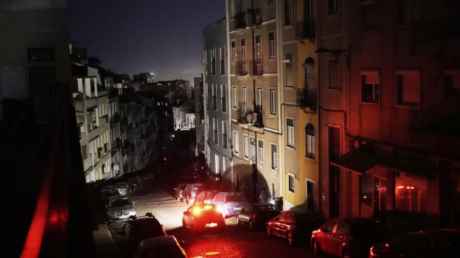 Αποκαταστάθηκε η ηλεκτροδότηση στην Ιβηρική – Για ισχυρή ταλάντωση στο δίκτυο μιλάνε οι ειδικοί