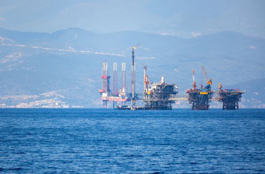 Suday Τimes: Πώς τα διυλιστήρια γυρίζουν την τύχη της Ελλάδας