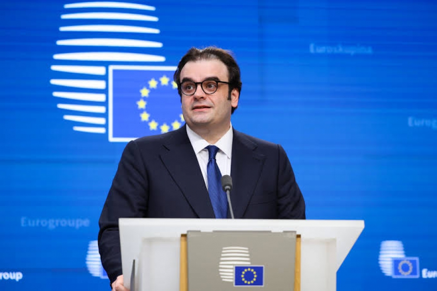 Πιερρακάκης: Στόχος η τελική τιμή στα καύσιμα – Δημοσιονομικός χώρος για νέα στήριξη