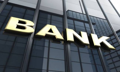 Με πιστωτική συρρίκνωση σε χαμηλό 17 ετών και 1,5 εκατ έλληνες εκτός δανεισμού, οι τράπεζες… προβάλλουν το Ταμείο Ανάκαμψης