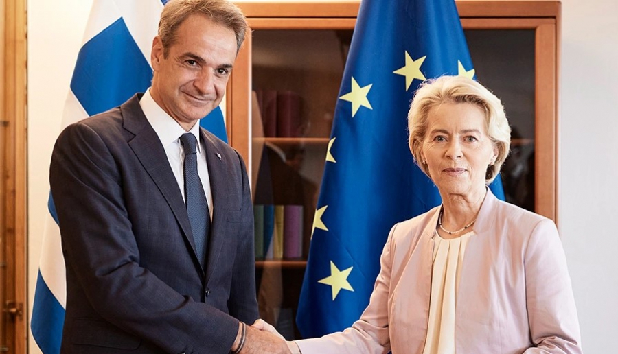 Φον ντερ Λάιεν σε Μητσοτάκη: Η Ευρώπη στέκεται δίπλα στους Έλληνες- Θα κινητοποιήσουμε πόρους 2,2 δισ. ευρώ