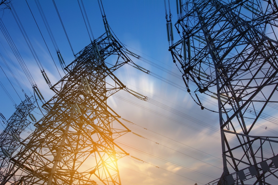 ΡΑΕ: Προωθεί αλλαγές στα τέλη του δικτύου που θα επιβαρύνουν τους καταναλωτές