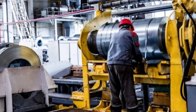 Γερμανία: Η μείωση της βιομηχανικής παραγωγής αυξάνει τους φόβους της ύφεσης