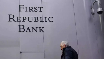 Στην JP Morgan η First Republic - Αποφεύχθηκε η κατάρρευση, δημιουργείται νέα υπέρ-τράπεζα στις ΗΠΑ