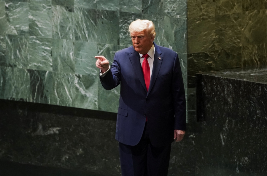 Politico: Πως βλέπει η Ευρώπη τη στροφή 180 μοιρών του Trump στο Ουκρανικό;