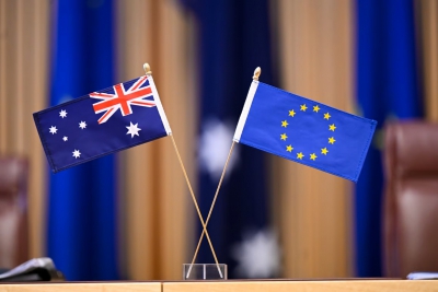 Μνημόνιο συνεργασίας υπέγραψαν ΕΕ και Αυστραλία για τα στρατηγικά ορυκτά