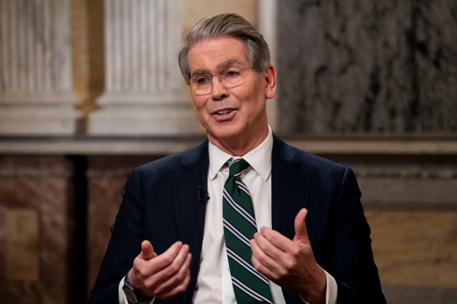 Bessent για Κίνα: Έχουν ύφεση και θέλουν να μας τραβήξουν στον βυθό