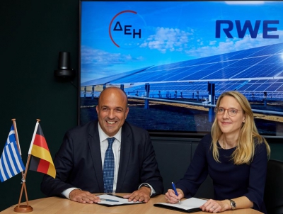Υπεγράφη η συμφωνία ΔΕΗΑΝ – RWE με στόχο την ανάπτυξη φωτοβολταϊκών 2 GW