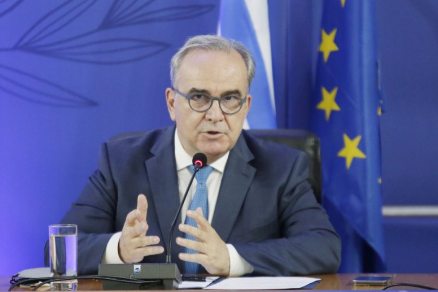 Παπαθανάσης: Η κυβέρνηση έχει δώσει 1,7 δισ. ευρώ για τις ανατιμήσεις στην ενέργεια