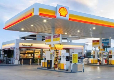 Shell: Προς πώληση 70 πρατήρια και οκτώ εγκαταστάσεις LNG στη Γαλλία – Συμφωνία με την DCC Energy