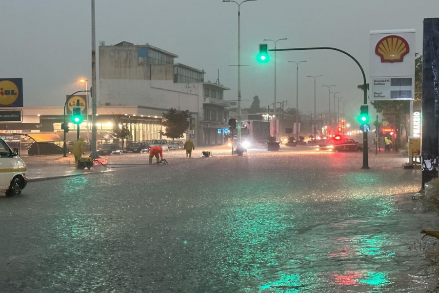 Κακοκαιρία «Daniel»: Μπαράζ ειδοποιήσεων από το 112