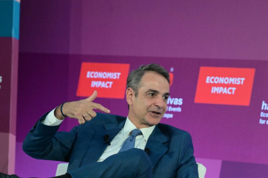 Πρωθυπουργός στον Economist:  Το κόστος δανεισμού μας είναι χαμηλότερο από Ιταλία, ΗΠΑ, Βρετανία.