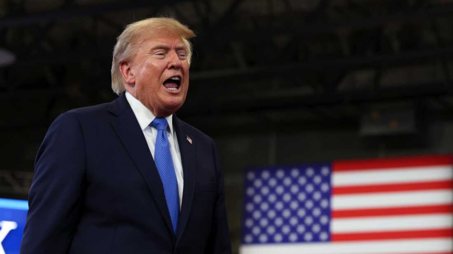 Trump: Δεν υπάρχουν συνομιλίες με το Ιράν – Σε ισχύ ο ναυτικός αποκλεισμός, κλειστό το Στενό του Ορμούζ