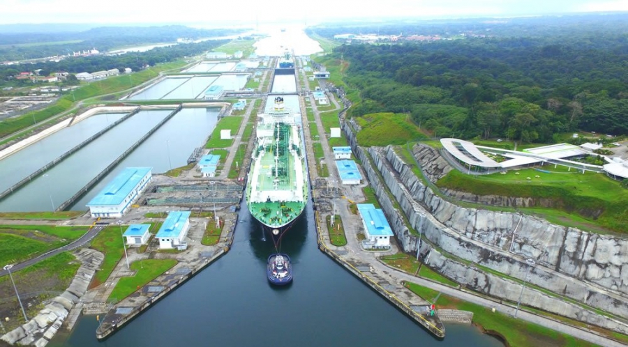 Ο αποκλεισμός των Στενών του Ορμούζ έχει αυξήσει τις διελεύσεις από την Διώρυγα του Παναμά