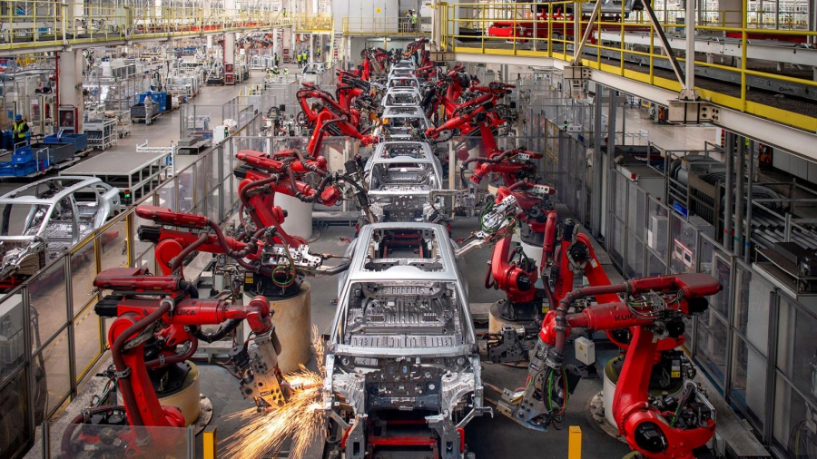 Η ΕΕ εξετάζει σχέδιο για την έγκριση οχημάτων με κινητήρα εσωτερικής καύσης μετά το 2035 (Reuters)