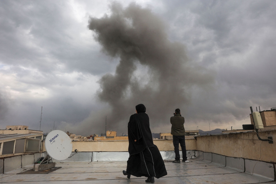 «Πινγκ πονγκ» βαλλιστικών από το βράδυ – Που χτυπάνε Τελ Αβίβ και Τεχεράνη, νέα πλήγματα σε Λίβανο