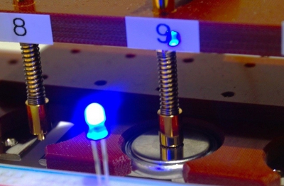 Πρωτότυπη μπαταρία μαγνησίου λειτουργεί σε θερμοκρασία δωματίου