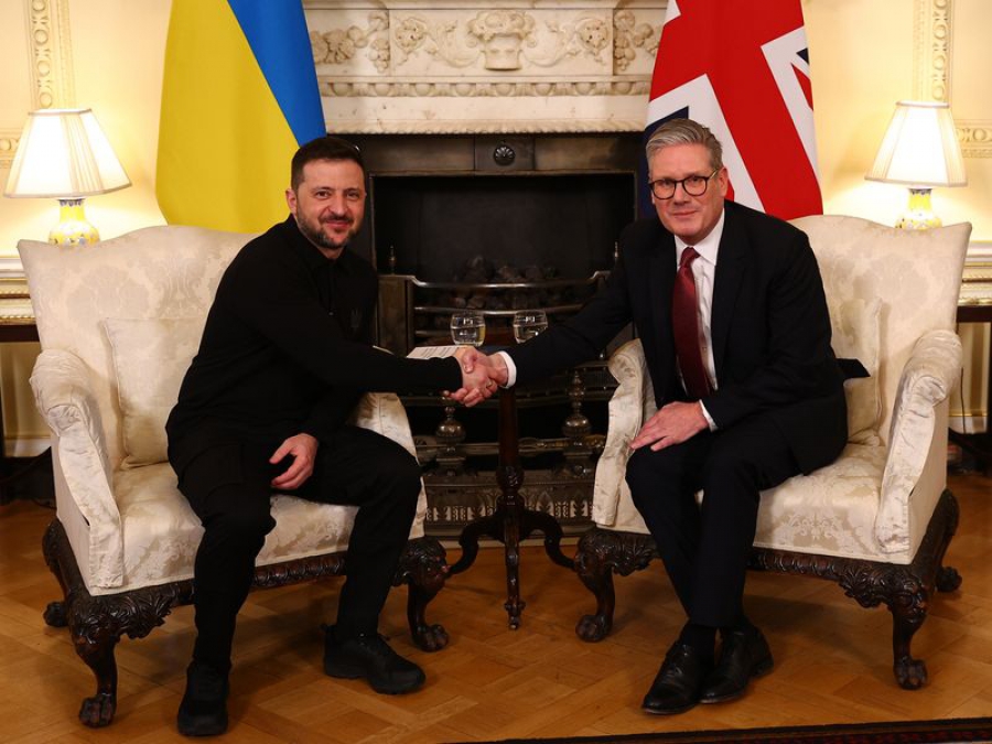 Ζελένσκι: Πρώτα ειρήνη και μετά διαπραγματεύσεις - Starmer: Ωρα για πίεση στον Putin