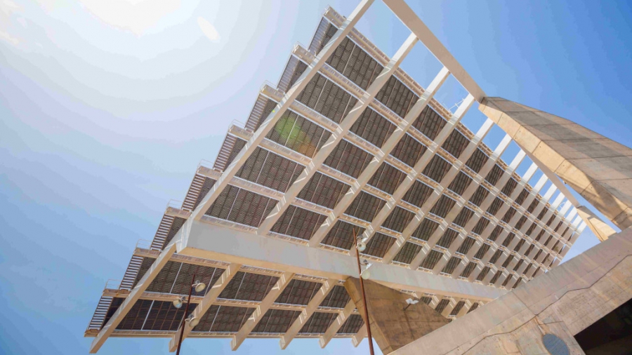 Αύξηση (20%) παραγωγής ηλεκτρικής ενέργειας στην Βαρκελώνη μέσω φωτοβολταϊκών το 2025