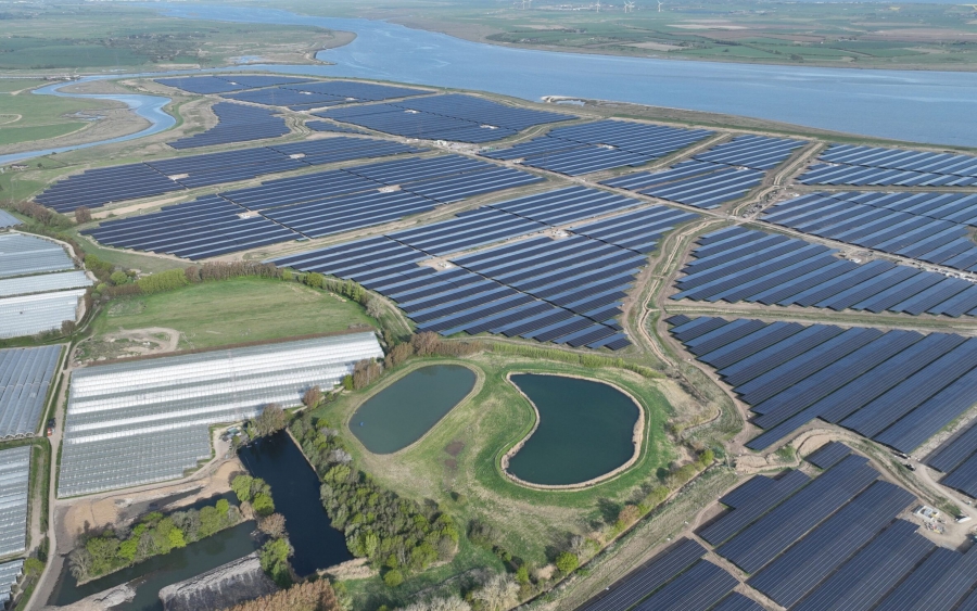 Αυξάνεται η ηλιακή ισχύς στο Ηνωμένο Βασίλειο - Φτάνει τα 20 GW