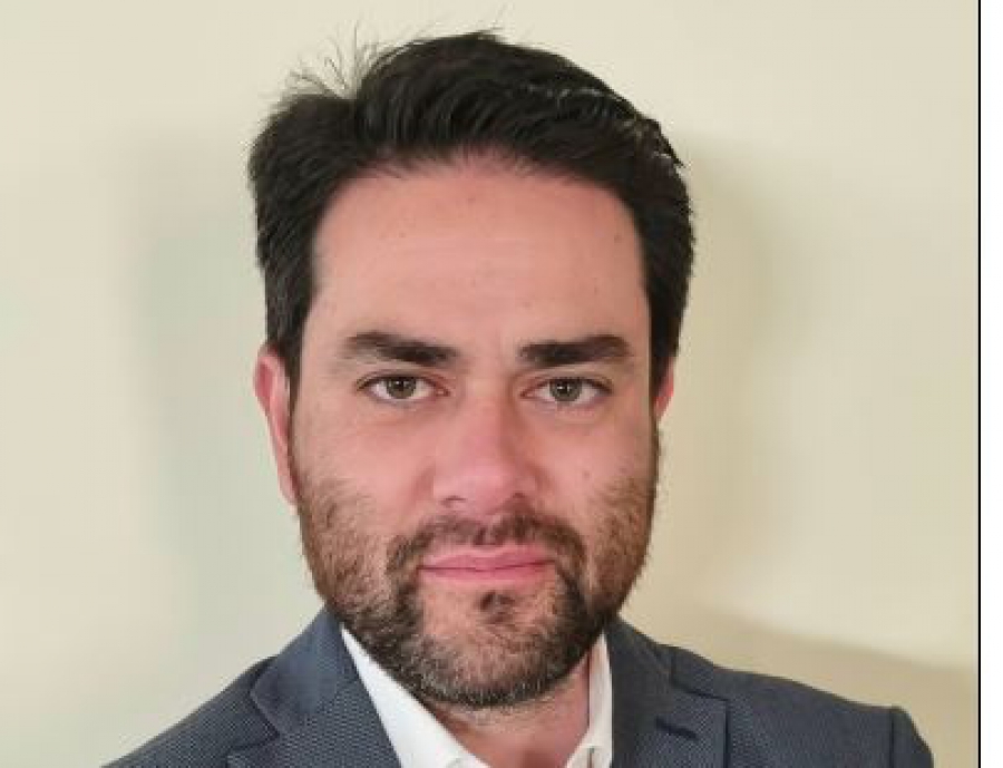 Ο Πάνος Βρετός νέος CFO στο Public Group