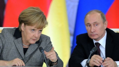 Επικοινωνία Merkel - Putin με φόντο την παραγωγή εμβολίου κατά του COVID-19