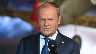 Σπασμωδικές κινήσεις από Tusk – Η Πολωνία θα καταρρίπτει οτιδήποτε παραβιάζει τον εναέριο χώρο της