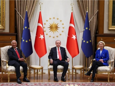 Von der Lyen σε Erdogan:  «Είμαστε στρατηγικοί εταίροι - Να προωθήσουμε λύση στο Κυπριακό»