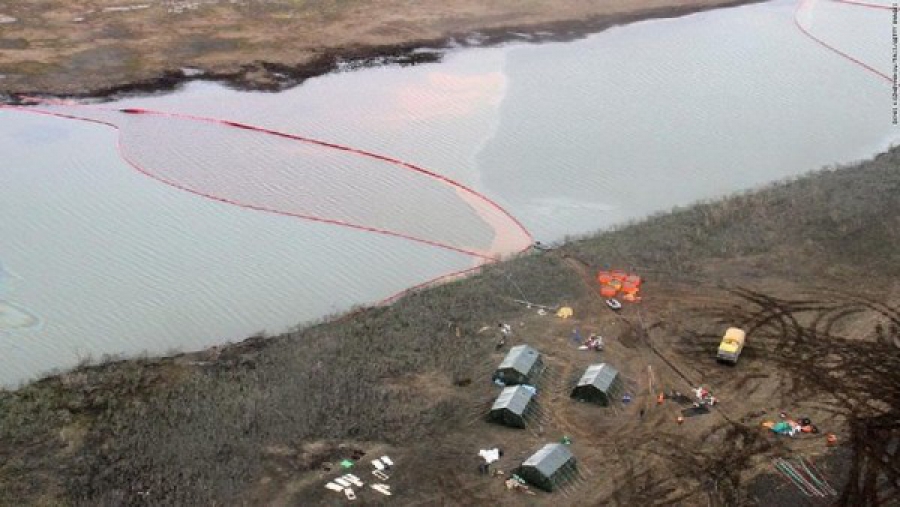 Ρωσία: Υπό έλεγχο η πετρελαιοκηλίδα στην Αρκτική